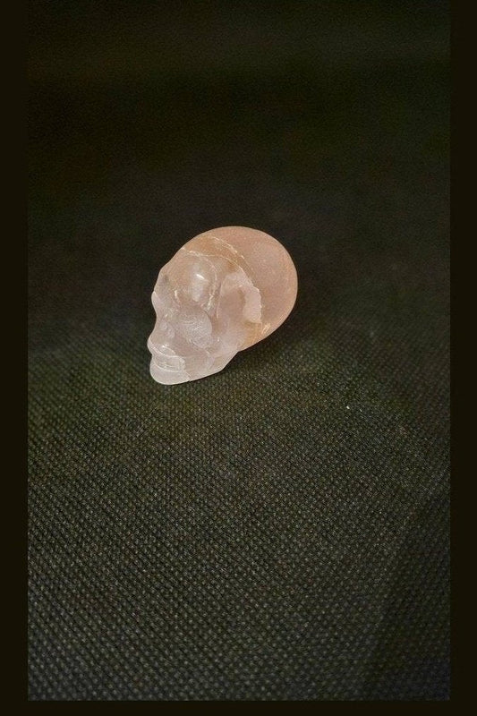 Crâne en Quartz Rose Naturelle de 4.5 cm - Amour et Guérison -décoration crâne en pierre naturelle - Kumari Legacy