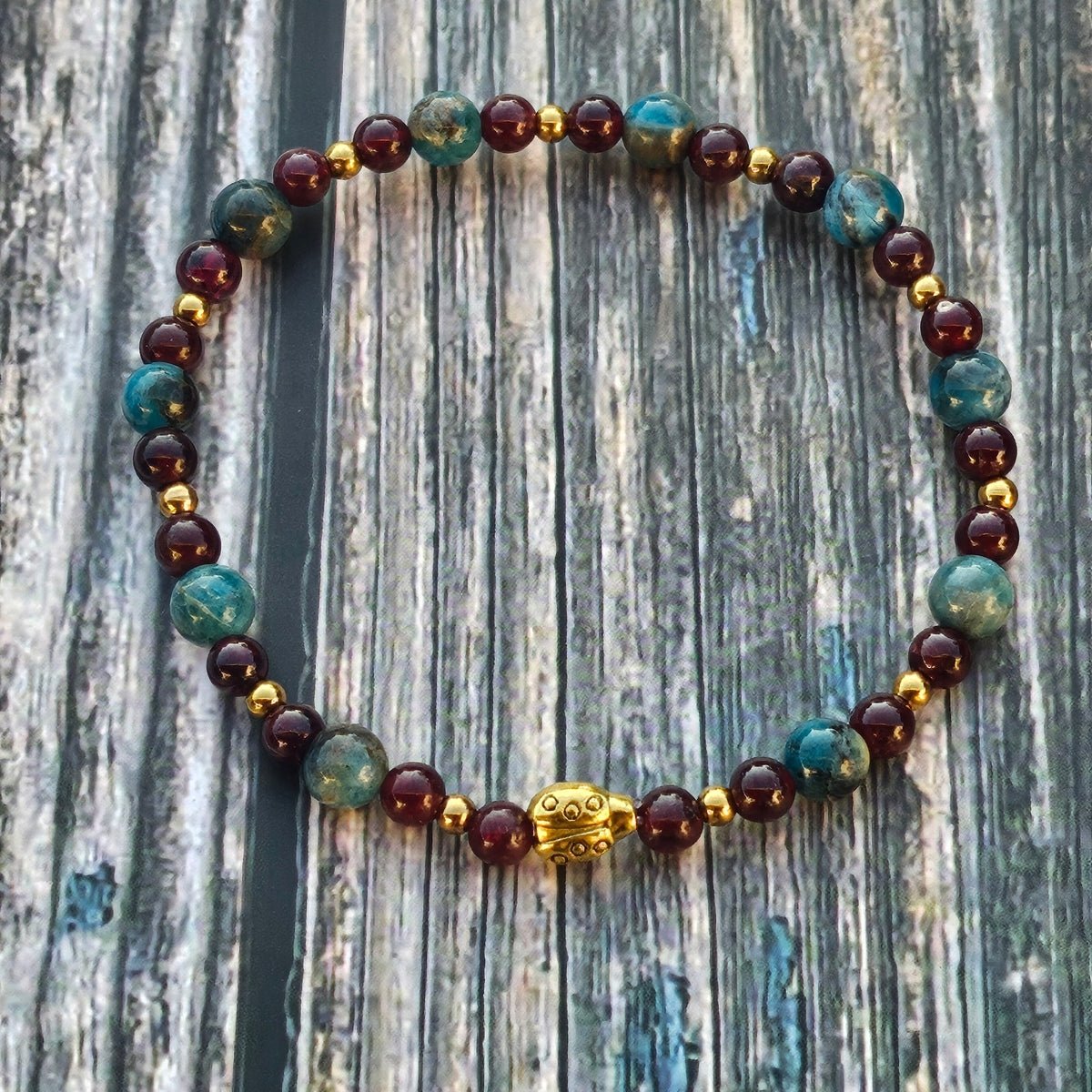 Bracelet Apatite bleue & Grenat – 4mm/6mm - Kumari Legacy
