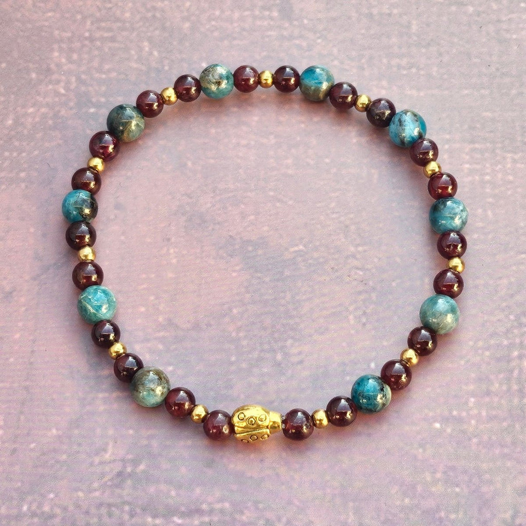 Bracelet Apatite bleue & Grenat – 4mm/6mm - Kumari Legacy