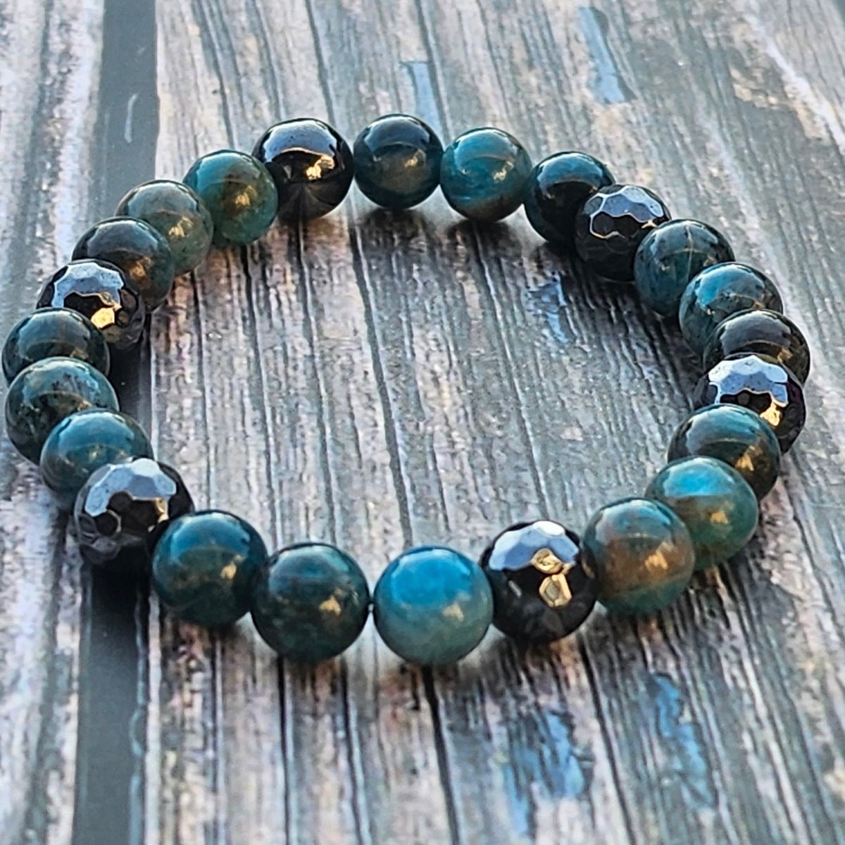 Bracelet Apatite bleue & Hématite – 8mm - Kumari Legacy