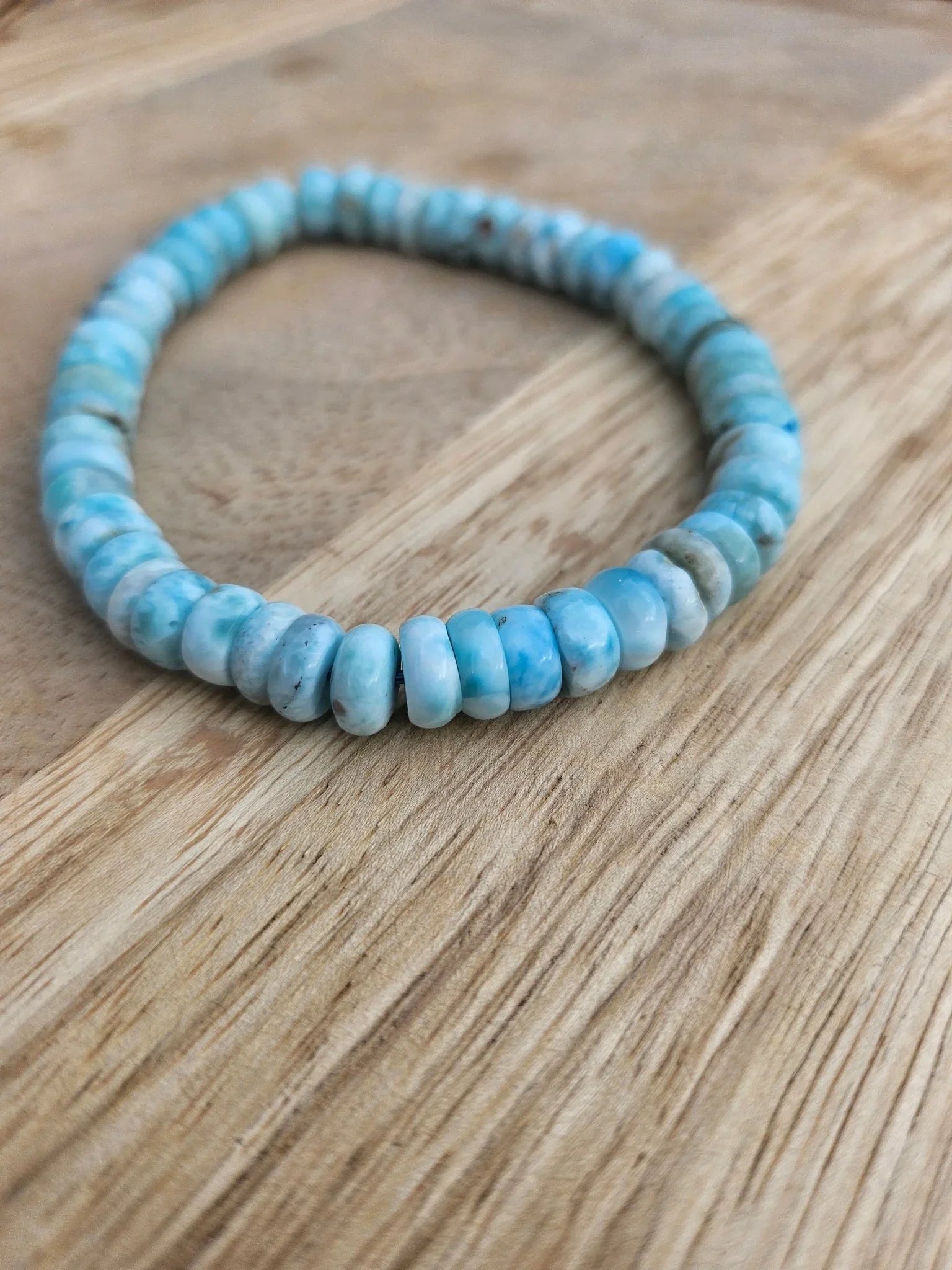 Bracelet “Atlantea” – Larimar donuts 8 mm – Personnalisable & Sur mesure - Kumari Legacy