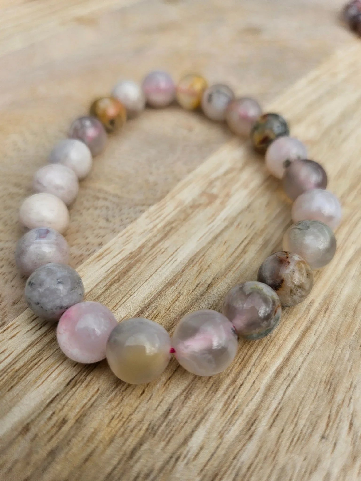 Bracelet “Gaïa” – Agate Fleur 8 mm – Sur mesure - Kumari Legacy