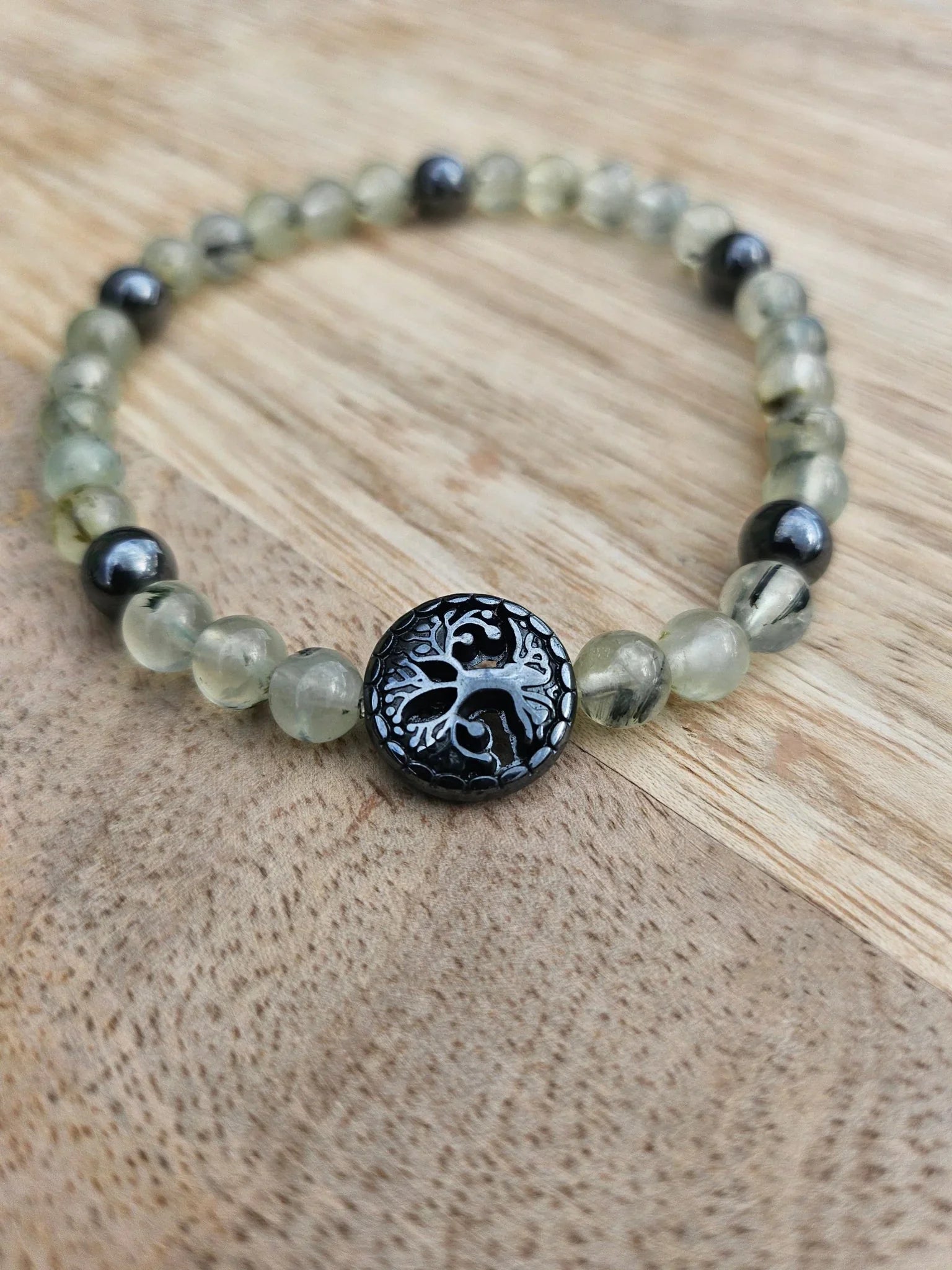 Bracelet “Gaïa” – Préhnite 6 mm – Sur mesure - Kumari Legacy