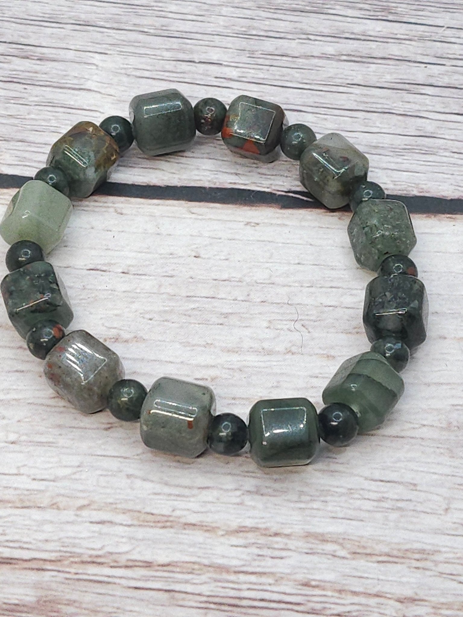 Bracelet Jaspe Africain (perles carrées) 8mm - Kumari Legacy