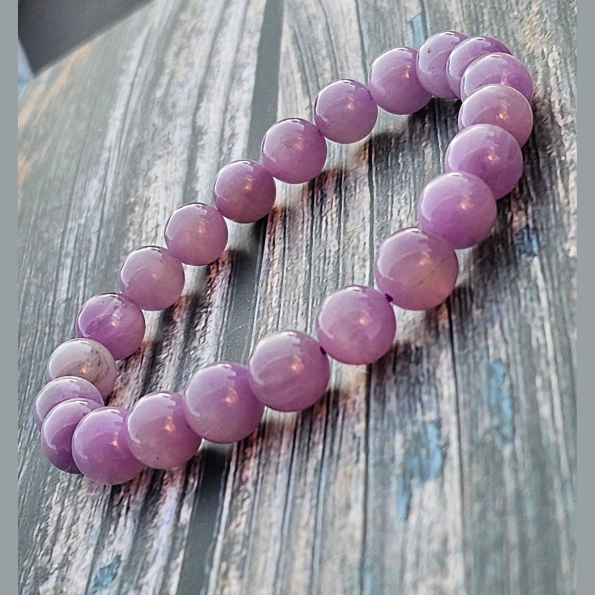 Bracelet Kunzite – 8mm - Kumari Legacy