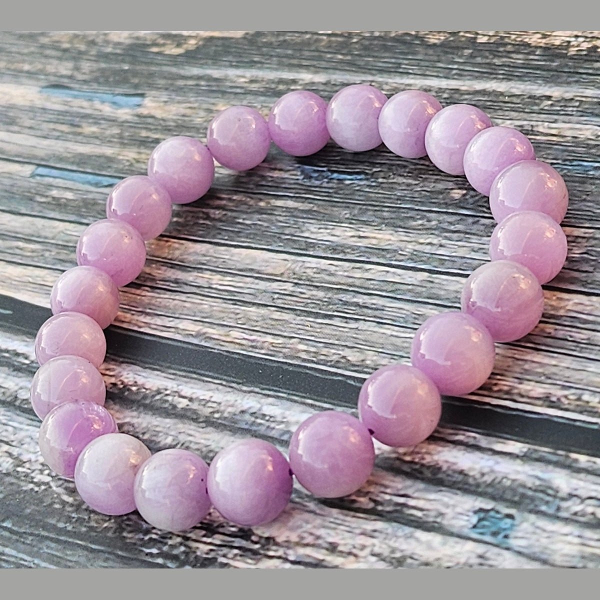 Bracelet Kunzite – 8mm - Kumari Legacy