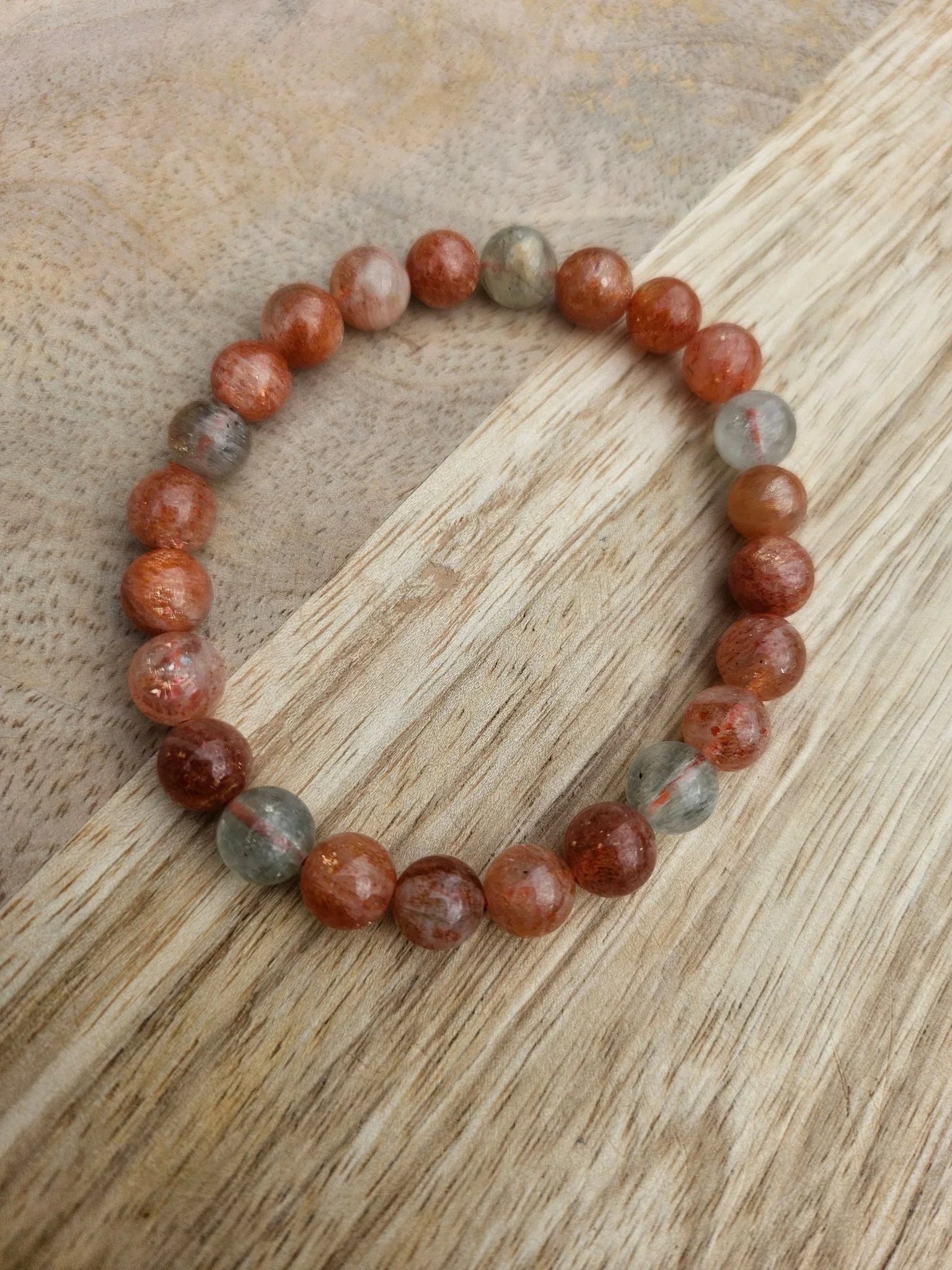 Bracelet “Sólis” – Héliolite (Pierre de soleil) Qualité supérieure 8 mm – Sur mesure - Kumari Legacy