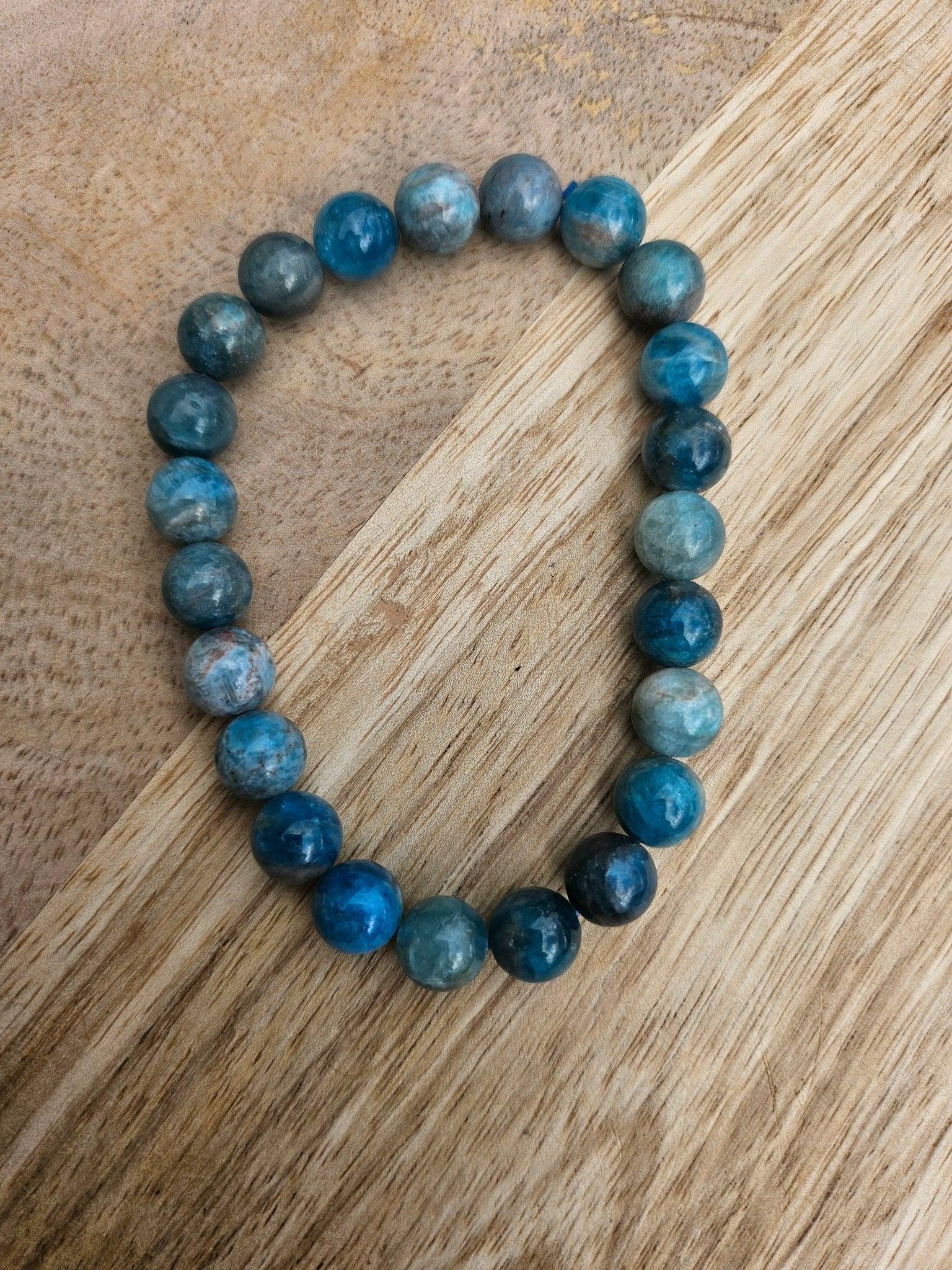Bracelet “Thalassa” – Apatite bleue 8 mm – Sur mesure - Kumari Legacy