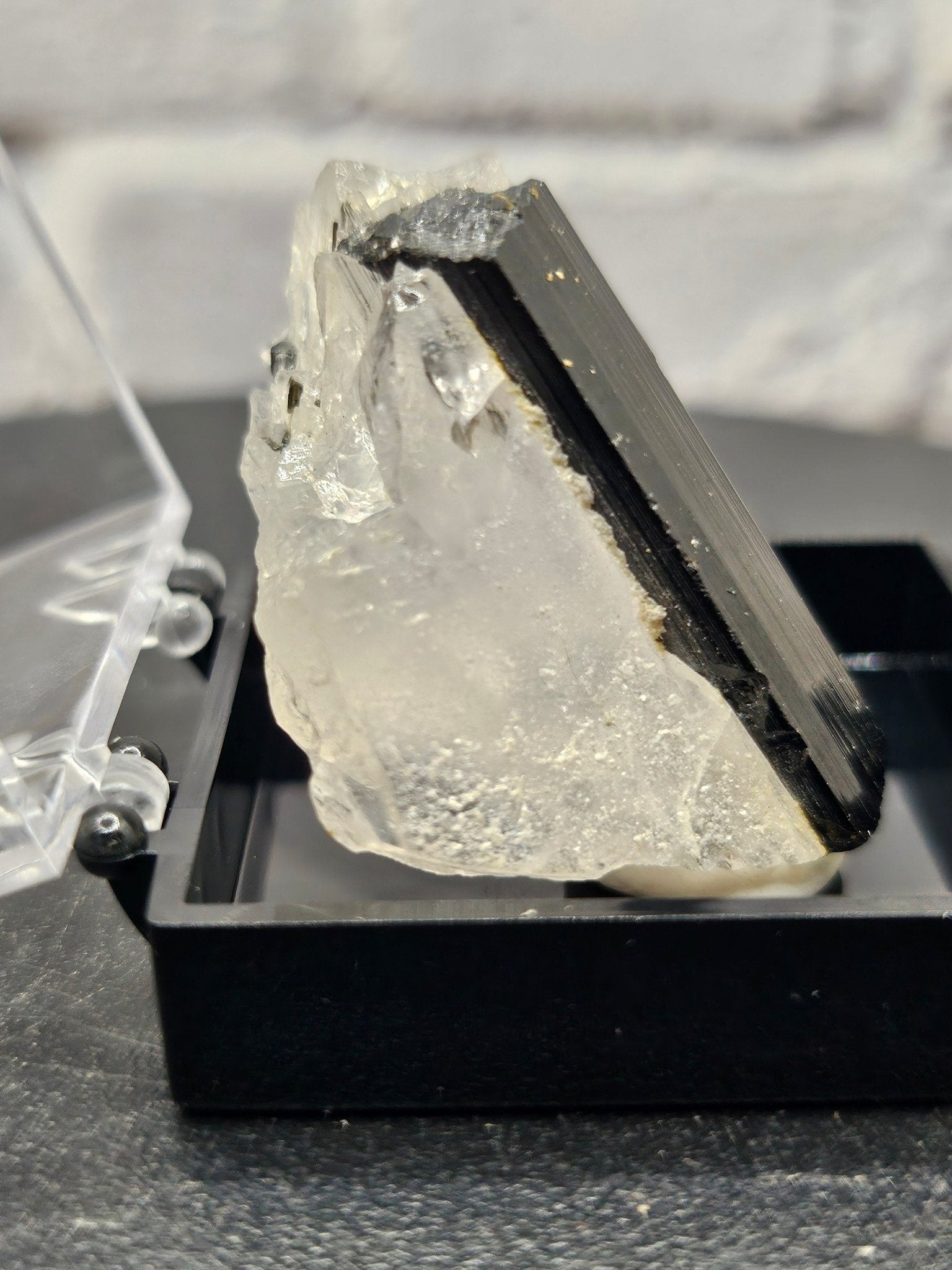 Quartz Hyalin & Tourmaline Himalaya – Spécimen Collector QHT - A | 12.13g - Kumari Legacy