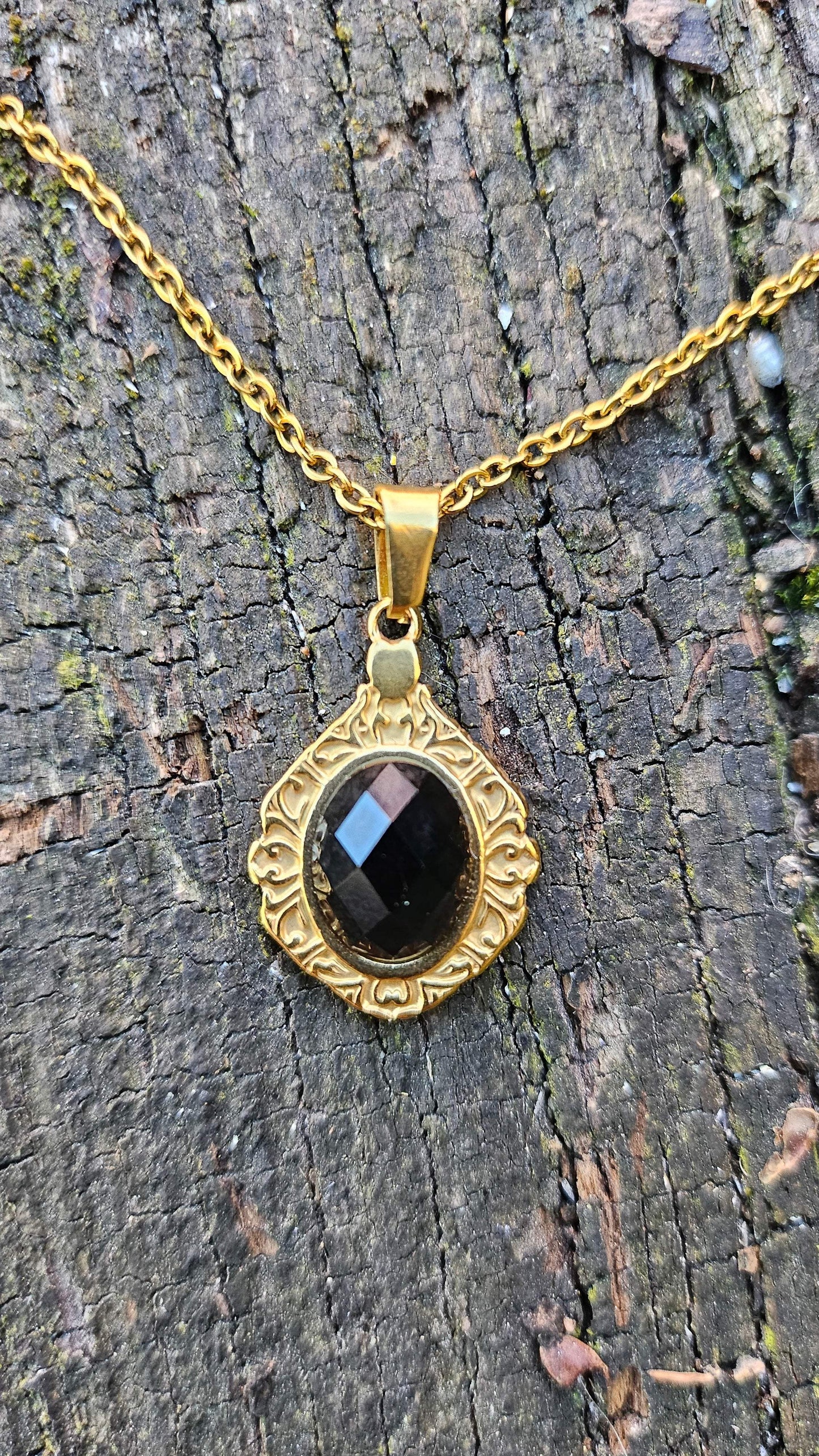 Collier "Médaillon de lumière" en Obsidienne Noire - Protection et Élégance Intemporelle GOLD