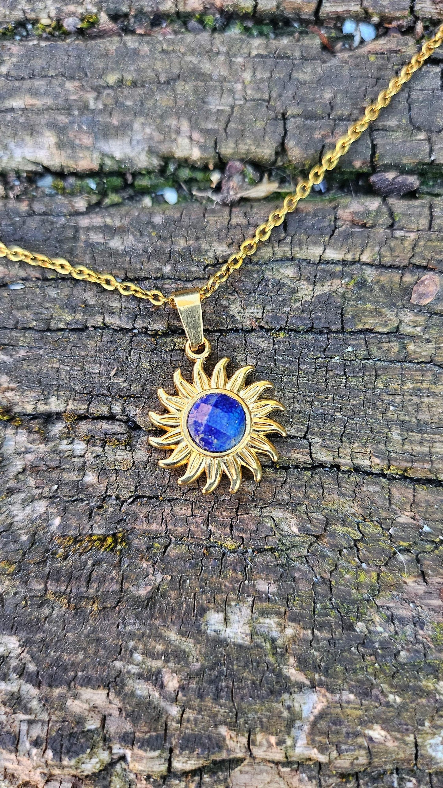 Collier "Soleil" en Lapis Lazuli - Éclat de Sagesse et de Protection