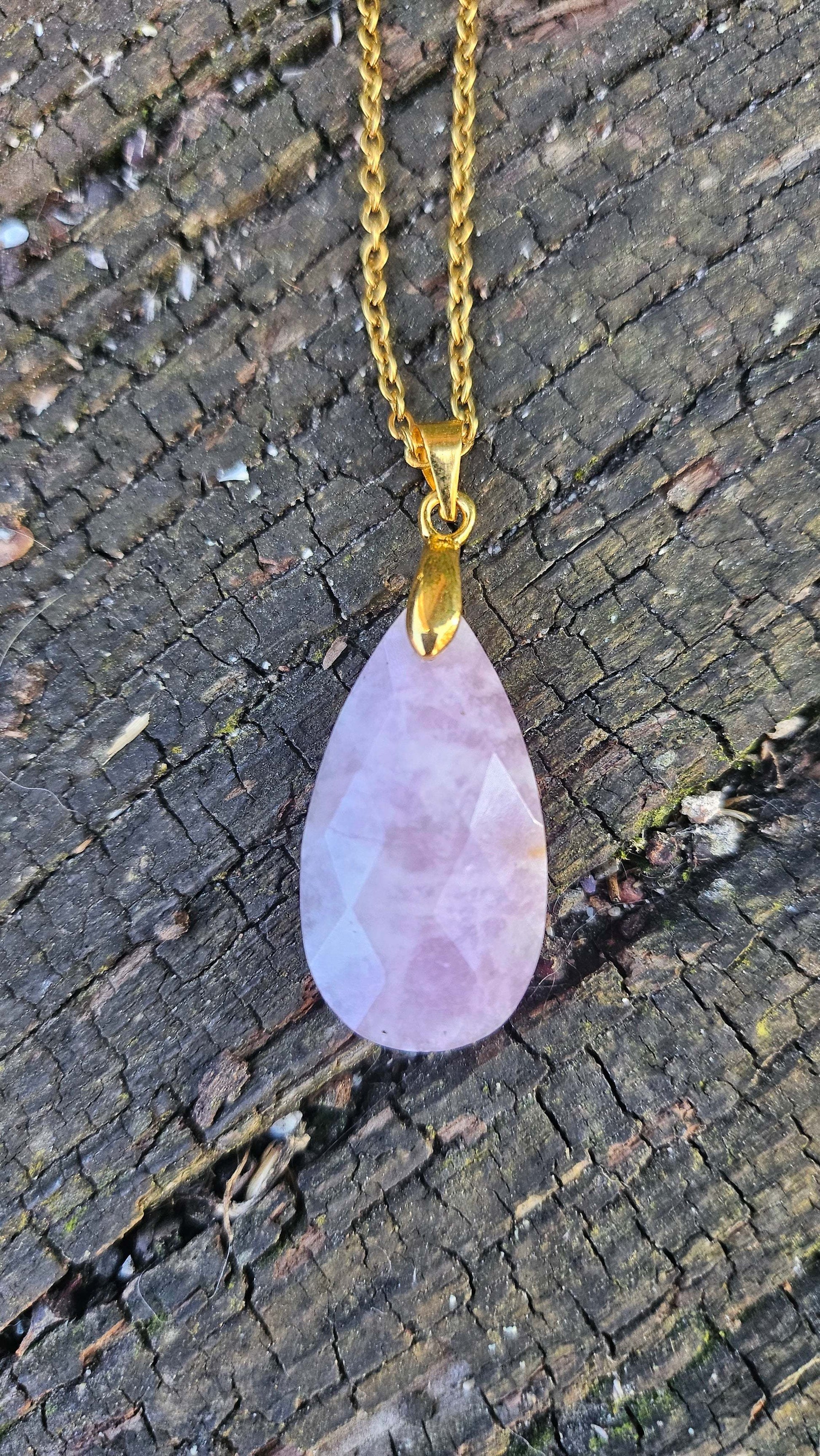 Collier "Gouttes Facettées" en Lépidolite - Chaîne en Acier Inoxydable