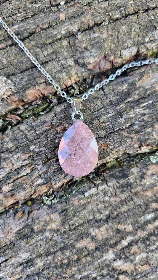 Collier "Éclat de nature" en Rhodonite - Harmonie Émotionnelle et Amour Inconditionnel