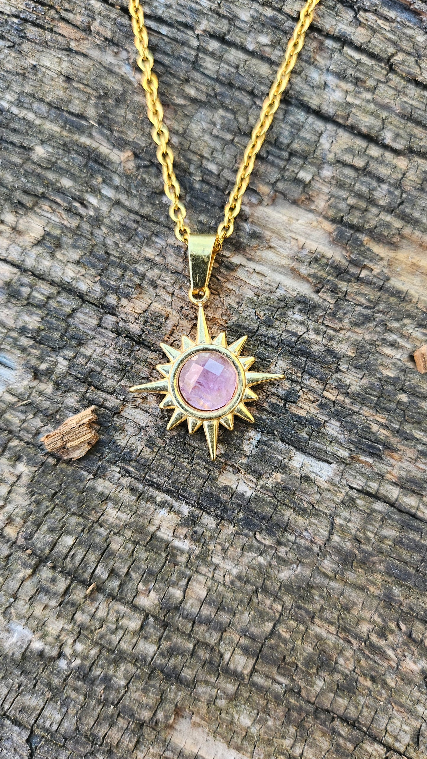 Collier "Soleil" en Améthyste - Énergie Spirituelle et Protection Divine