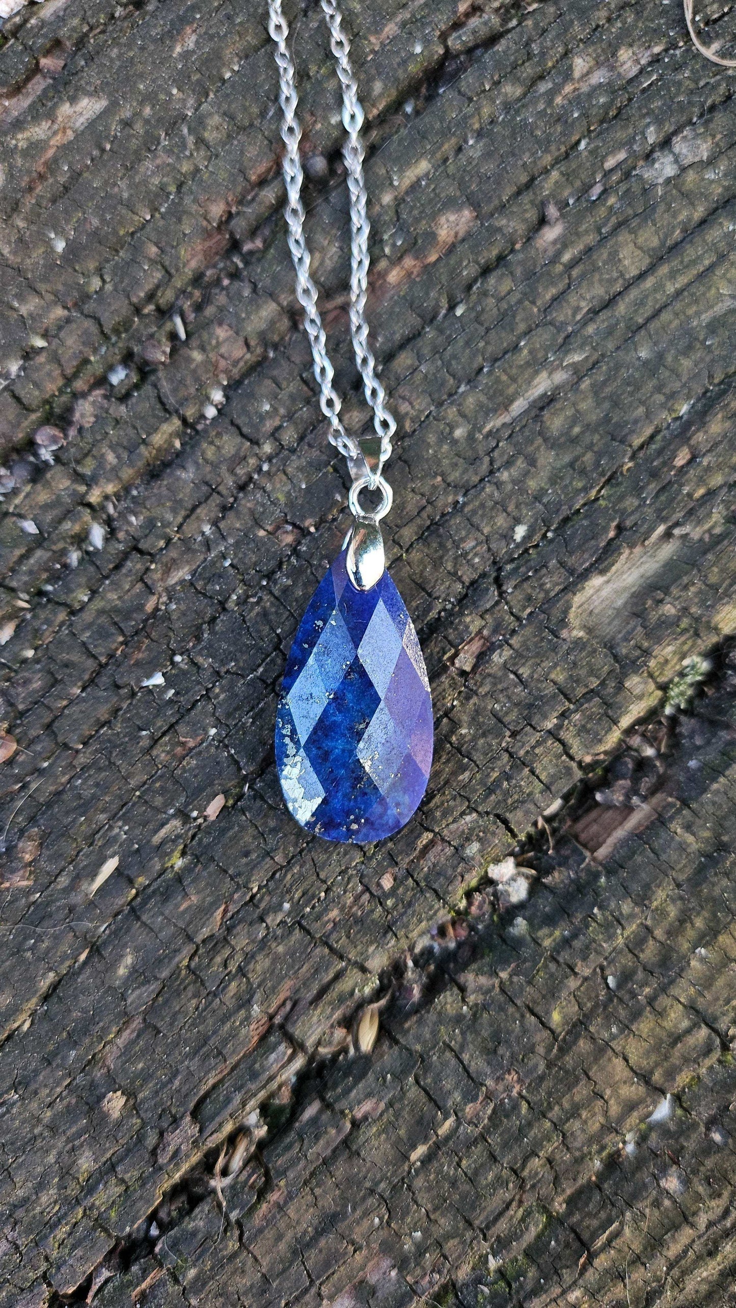 Collier "Gouttes Facettées" en Lapis Lazuli - Chaîne en Acier Inoxydable SILVER