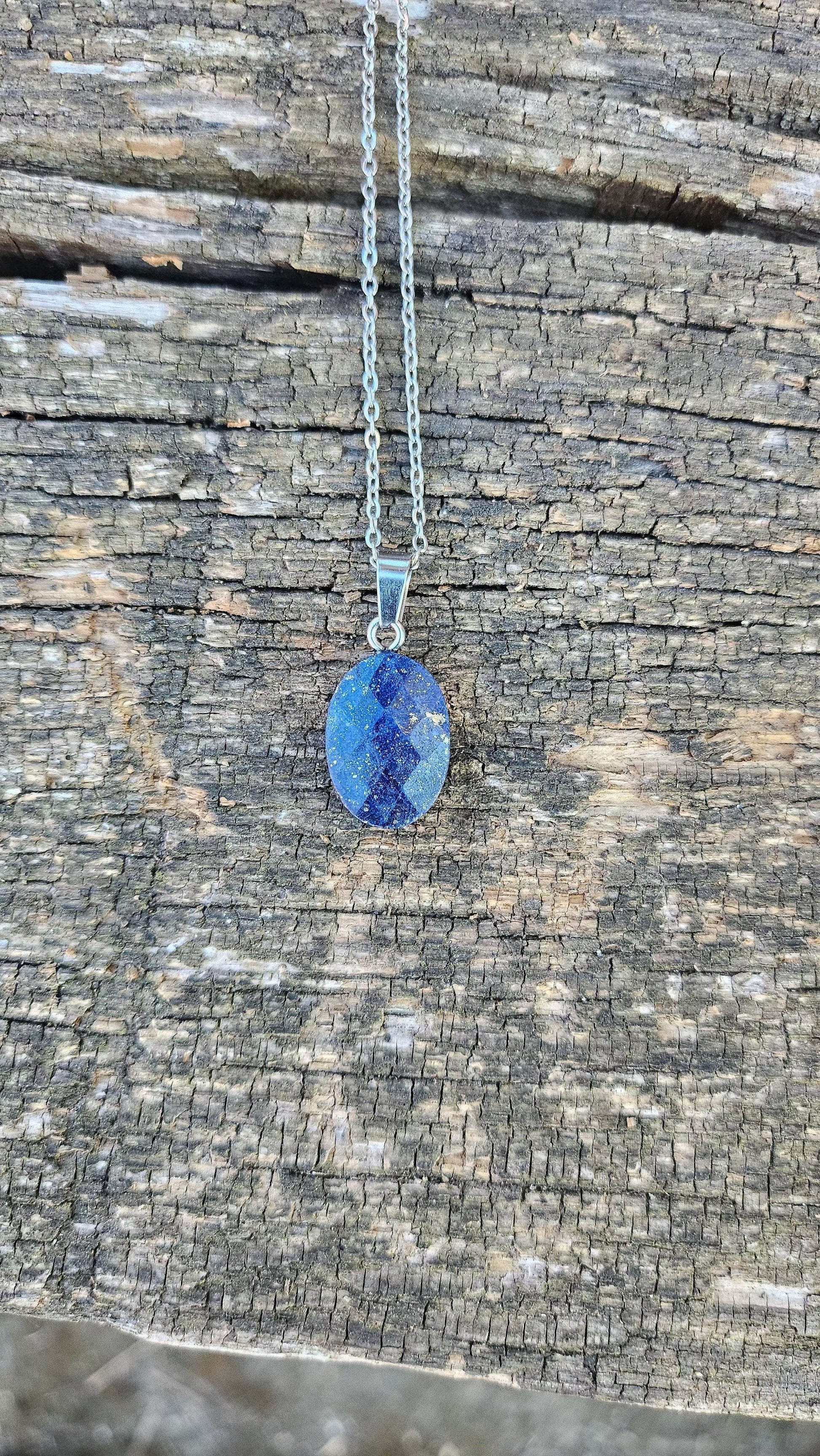 Collier "Éclat de nature" en Lapis Lazuli - Sagesse Ancestrale et Équilibre Intérieur