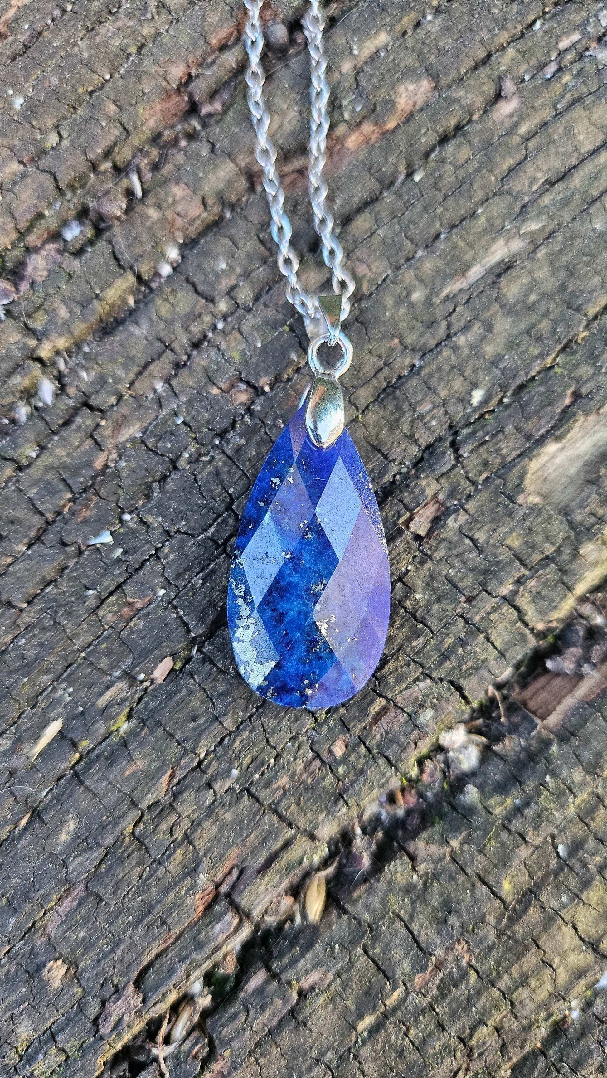 Collier "Gouttes Facettées" en Lapis Lazuli - Chaîne en Acier Inoxydable SILVER