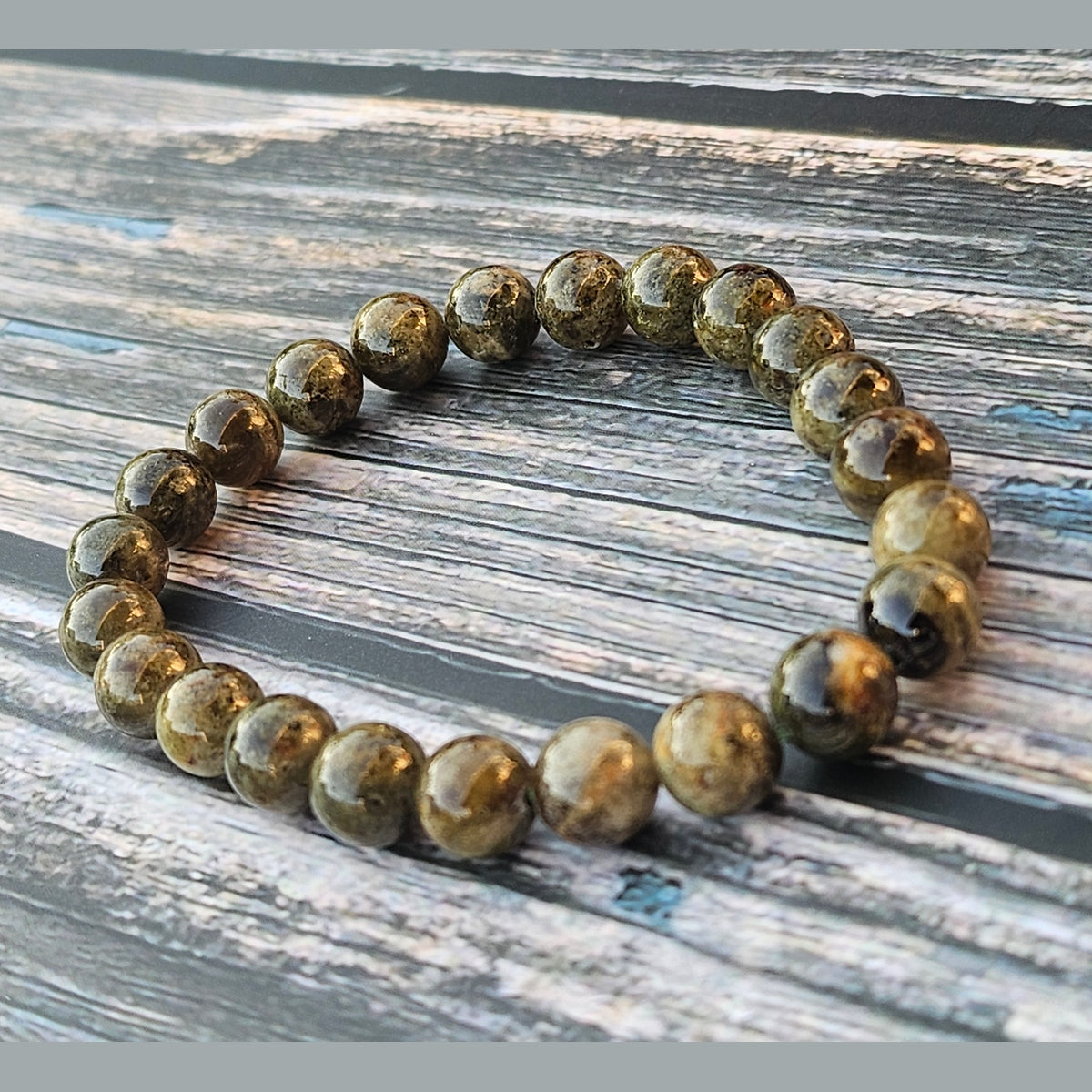 Bracelet Grenat vert – 8mm