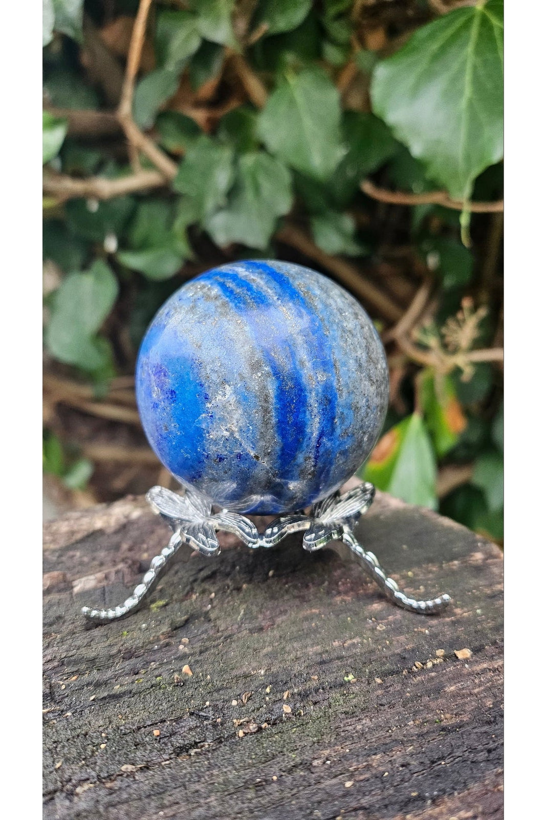 Sphère en Lapis Lazuli Naturelle - Élégance Intemporelle et Sagesse Céleste