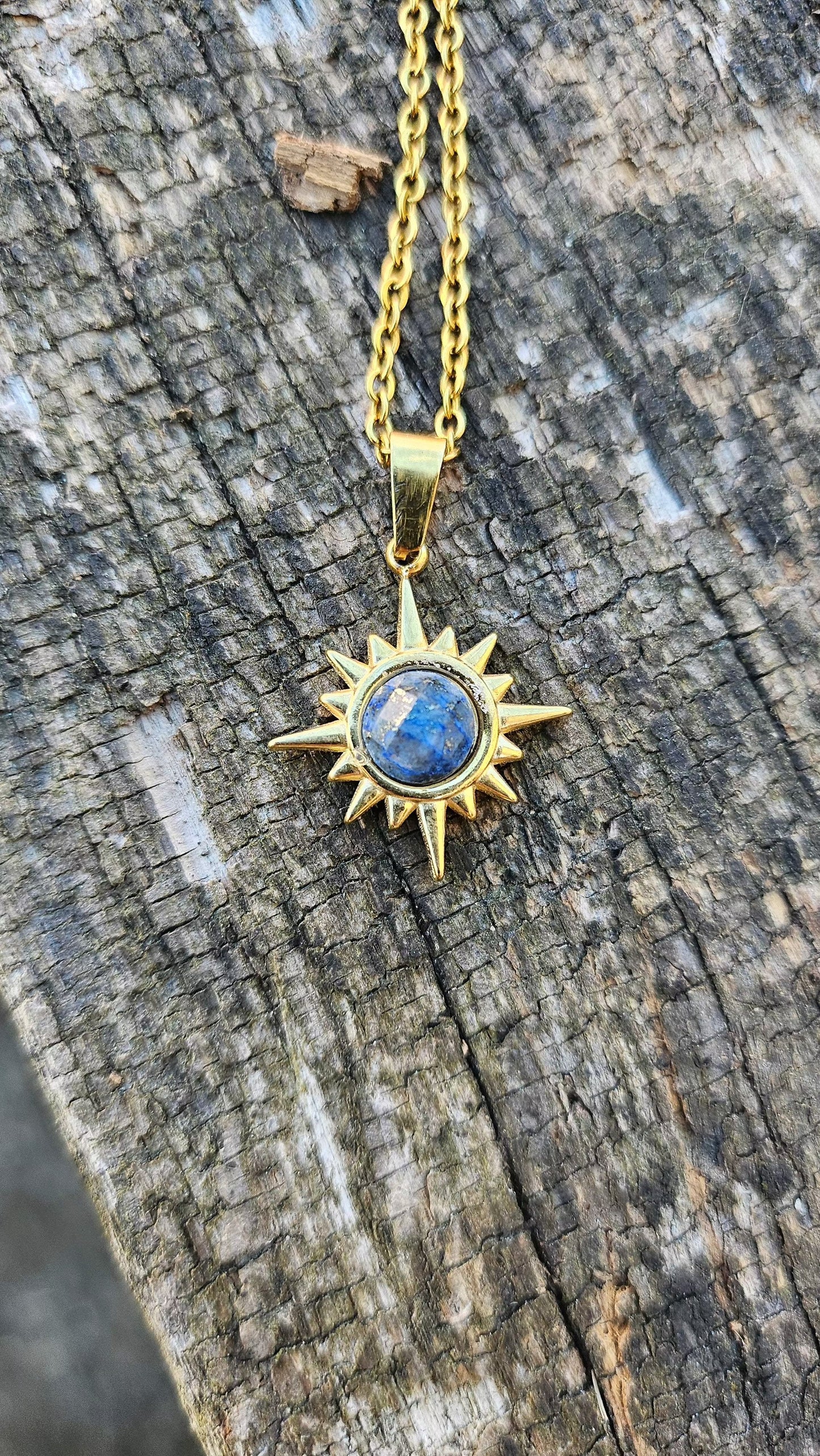 Collier "Soleil" en Lapis Lazuli - Éclat de Sagesse et de Protection